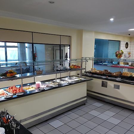Hotel Super Economico Віторія Екстер'єр фото