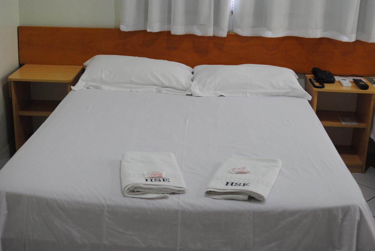 Hotel Super Economico Віторія Екстер'єр фото